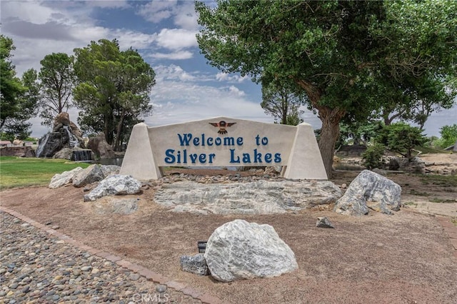 14752 Grafton Ln, Helendale, CA 92342 - view of community sign