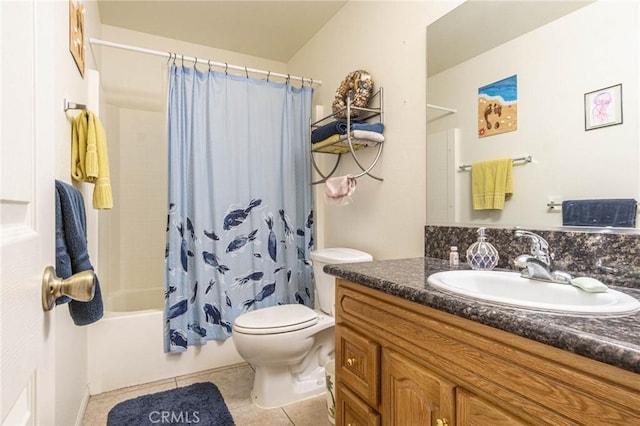14752 Grafton Ln, Helendale, CA 92342 - bathroom featuring vanity, toilet, tile patterned flooring, and shower / tub combo with curtain