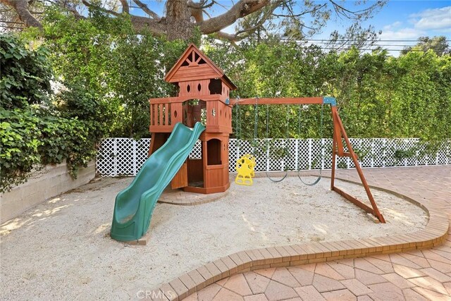 1539 Rodeo Rd, Arcadia, CA 91006 - view of play area