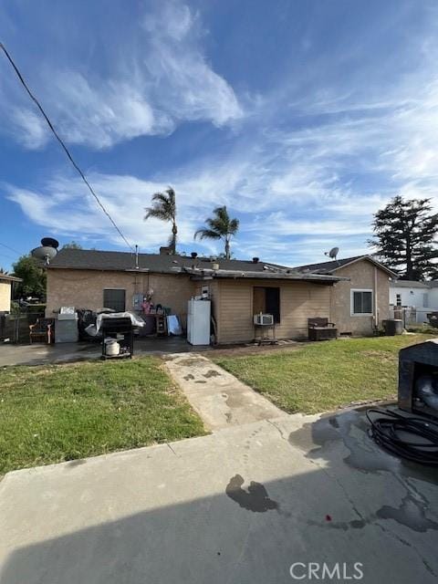330 W Maitland St, Ontario, CA 91762 - photo 2