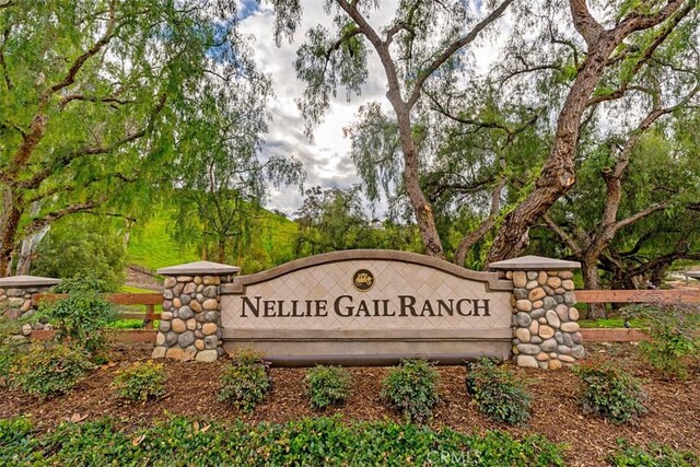 27121 Shenandoah Dr, Laguna Hills, CA 92653 - view of community sign