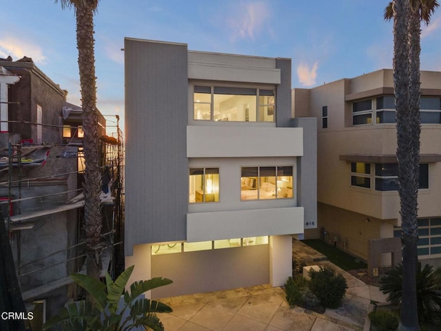 815 Mandalay Beach Rd, Oxnard, CA 93035 - view of front facade featuring stucco siding