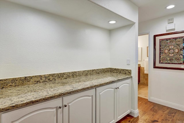 3372 Corsica Way, Oceanside, CA 92056 - bathroom featuring wood finished floors and recessed lighting