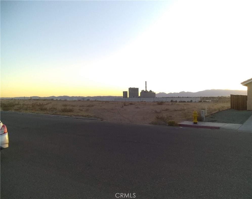 13430 Jubilee Pl, Victorville, CA 92395 - photo 1