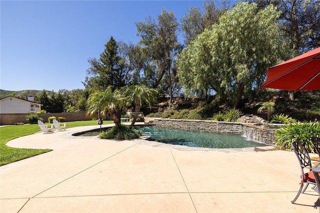 469 Grinnel Ct, Simi Valley, CA 93065 - swimming pool with a patio
