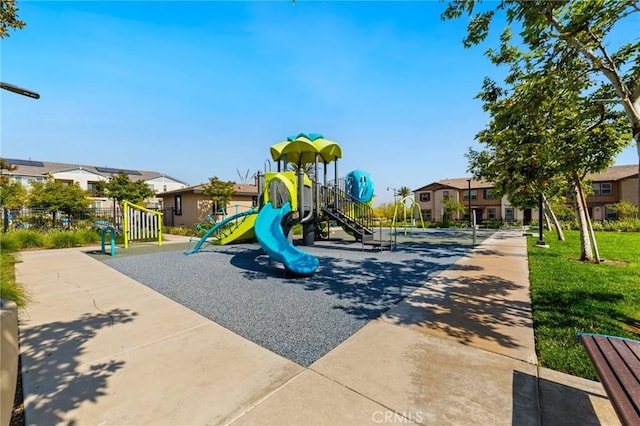 16502 Casa Grande Ave Unit 109, Fontana, CA 92336 - community playground with a residential view