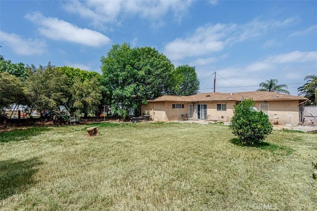 1089 Jadestone Ln, Corona, CA 92882 - view of green lawn
