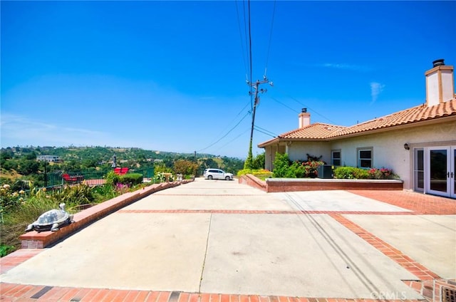 2036 S Buenos Aires Dr, Covina, CA 91724 - view of concrete driveway