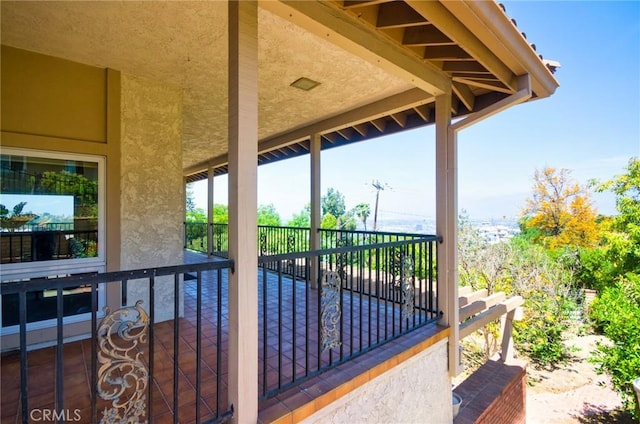 2036 S Buenos Aires Dr, Covina, CA 91724 - view of patio / terrace