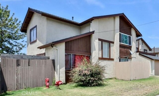 1039 W Central Ave, Santa Ana, CA 92707 - view of property exterior