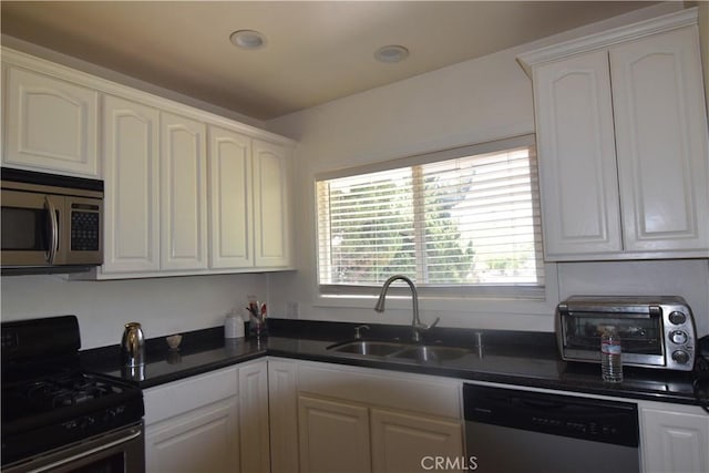 9930 Saticoy St, Sun Valley, CA 91504 - photo 7