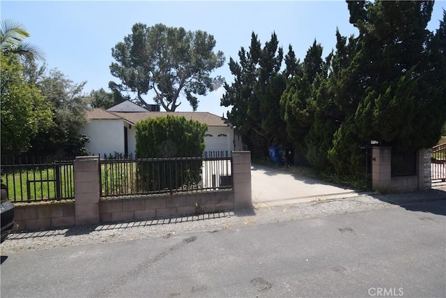 9930 Saticoy St, Sun Valley, CA 91504 - photo 1