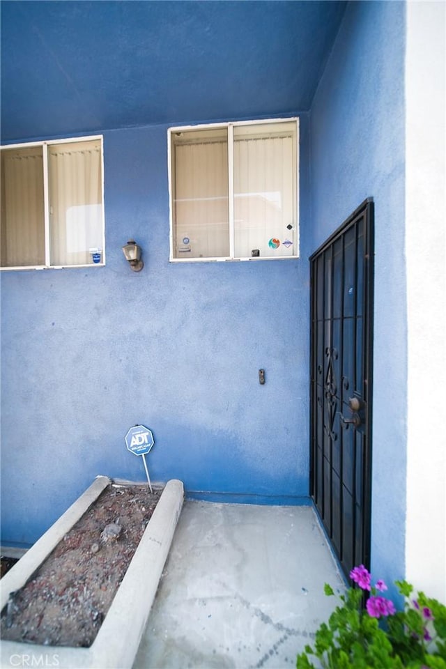 532 Venice Way Unit 8, Inglewood, CA 90302 - entrance to property featuring stucco siding