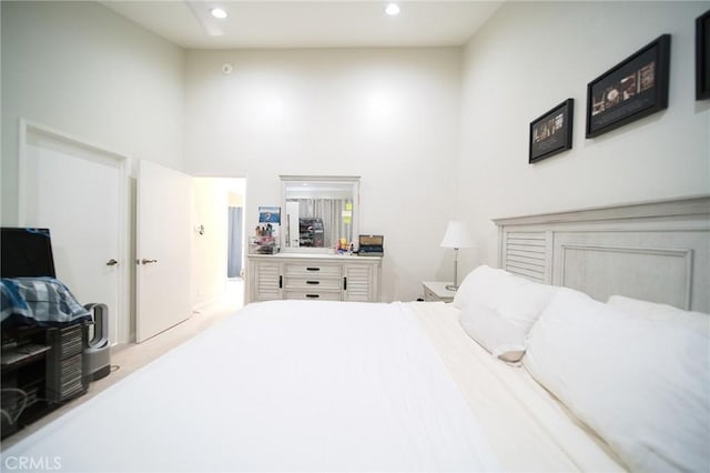 532 Venice Way Unit 8, Inglewood, CA 90302 - bedroom with high vaulted ceiling and recessed lighting