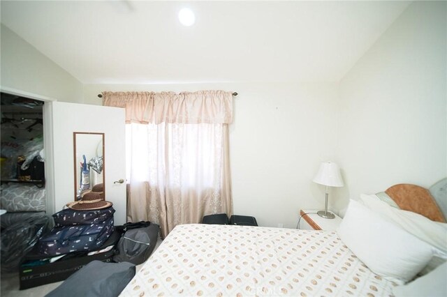 532 Venice Way Unit 8, Inglewood, CA 90302 - bedroom with vaulted ceiling
