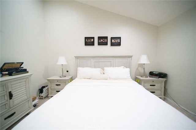 532 Venice Way Unit 8, Inglewood, CA 90302 - bedroom featuring vaulted ceiling
