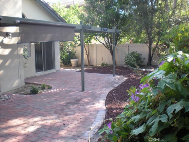 28265 La Bajada, Laguna Niguel, CA 92677 - fenced backyard with a patio area