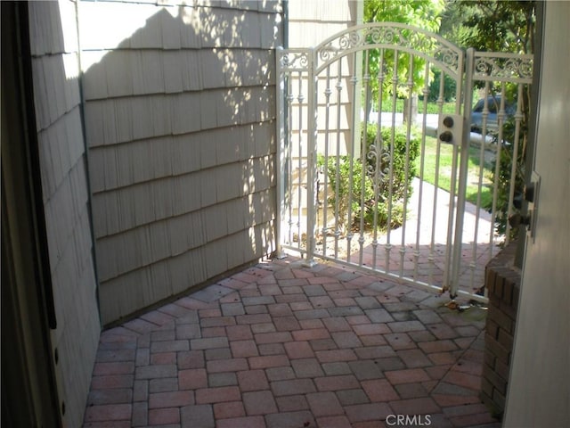 28265 La Bajada, Laguna Niguel, CA 92677 - view of patio featuring a gate