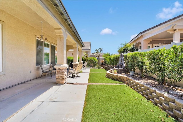 19423 Crystal Springs Ln, Apple Valley, CA 92308 - view of yard with a patio