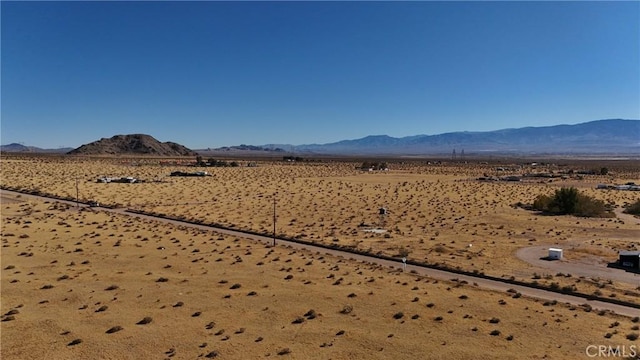 713 Waalew Rd, Lucerne Valley, CA 92356
