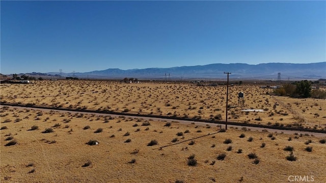 713 Waalew Rd, Lucerne Valley, CA 92356