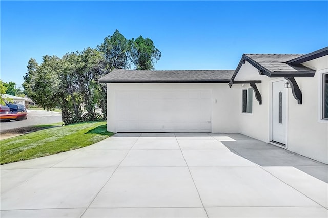 1152 W Tudor St, San Dimas, CA 91773 - garage with driveway