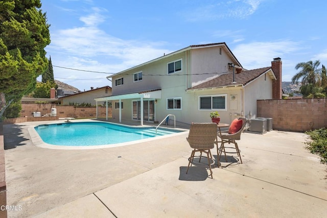 6421 Almar St, Simi Valley, CA 93063 - view of swimming pool with a patio area and a fenced backyard