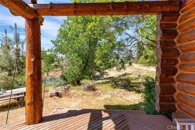 30771 Fox Ridge Ct, Tehachapi, CA 93561 - view of wooden terrace