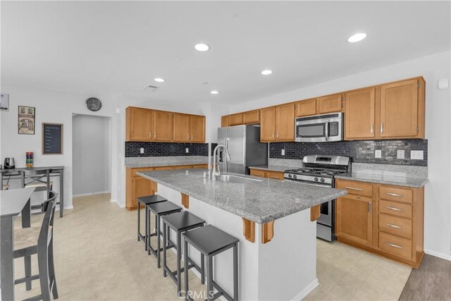34167 Shasta Dr, Lake Elsinore, CA 92532 - photo 17