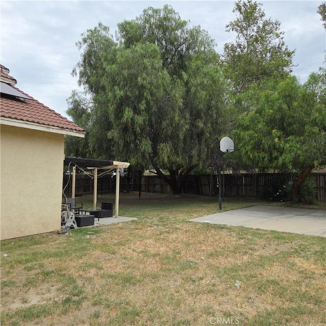 2651 Annapolis Cir, San Bernardino, CA 92408 - view of yard featuring a patio