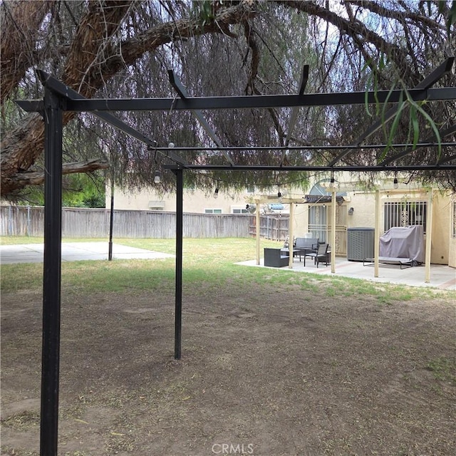 2651 Annapolis Cir, San Bernardino, CA 92408 - view of yard with a patio and an outdoor hangout area