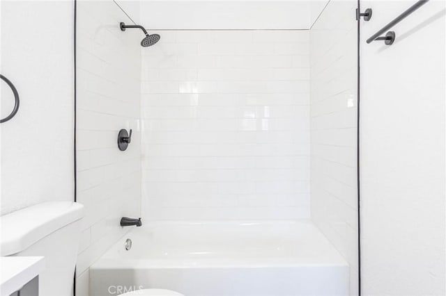 2008 Sequoia Dr, Barstow, CA 92311 - full bathroom with toilet, vanity, and bathing tub / shower combination