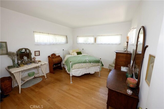 6441 Varna Ave, Valley Glen, CA 91401 - bedroom featuring light wood-style flooring
