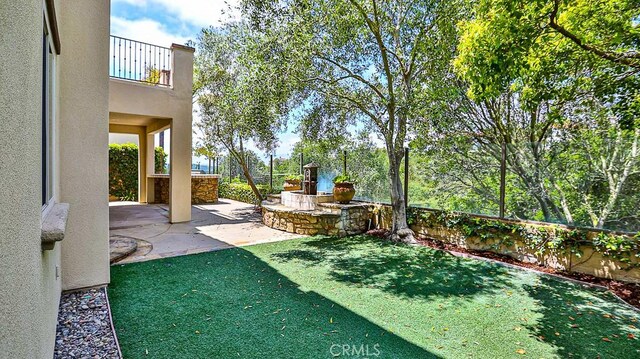53 Via Armilla, San Clemente, CA 92673 - view of yard with a patio area and a balcony