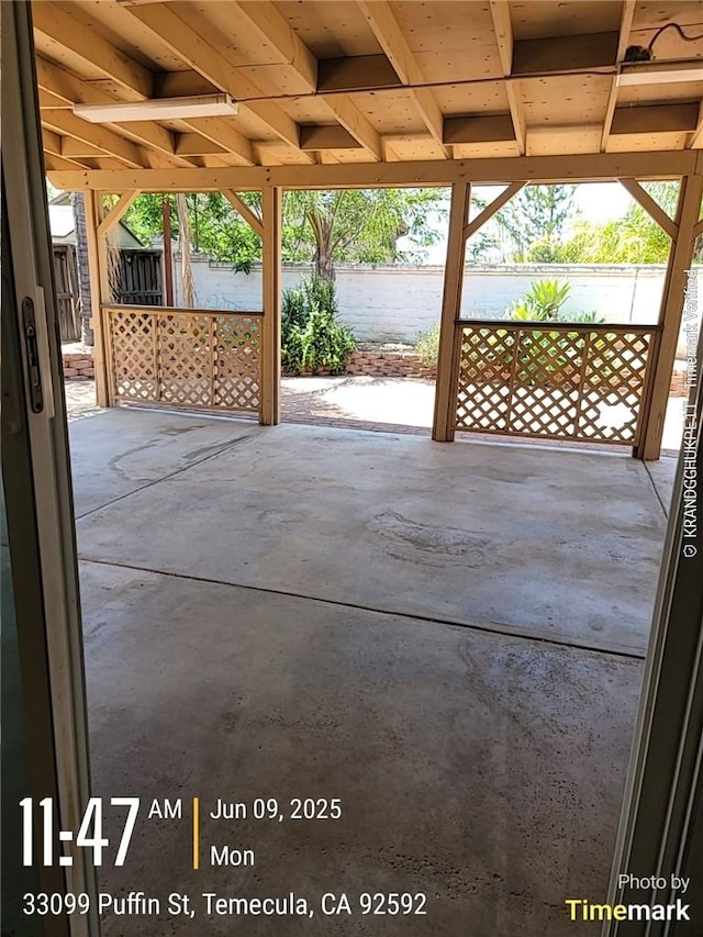 33099 Puffin St, Temecula, CA 92592 - view of patio / terrace