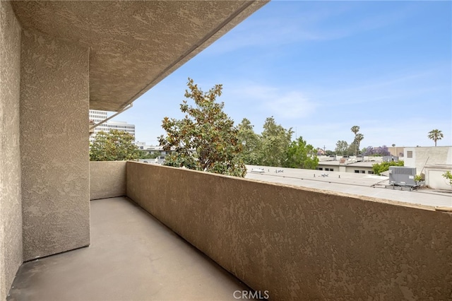 221 S Oak Knoll Ave Unit 308, Pasadena, CA 91101 - balcony featuring central AC