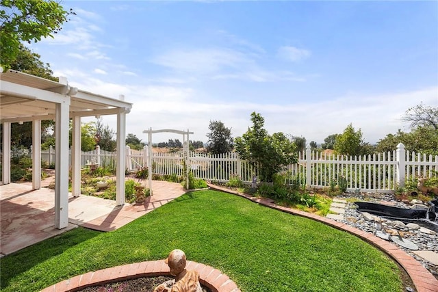 39798 Fairview Ct, Murrieta, CA 92563 - view of yard with a patio area