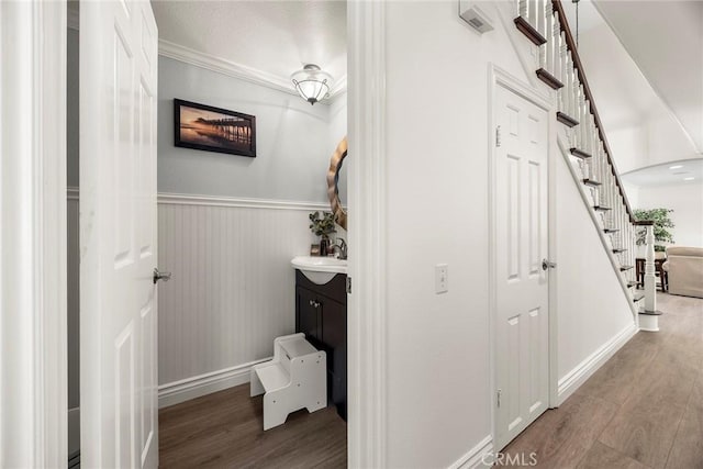 20660 Calle Feliz, Yorba Linda, CA 92886 - bathroom with wood finished floors, wainscoting, vanity, and ornamental molding