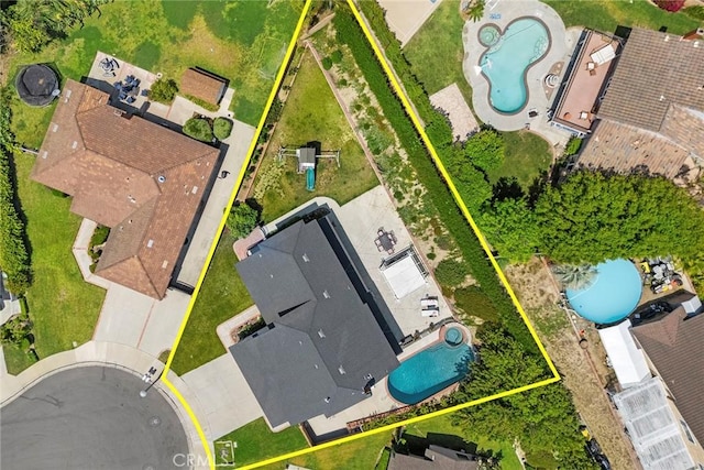 20660 Calle Feliz, Yorba Linda, CA 92886 - view of property location with a pool and property parcel outlined