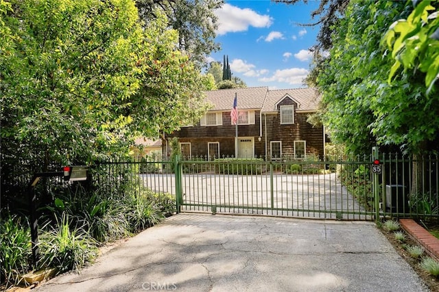 85 S San Rafael Ave, Pasadena, CA 91105 - view of gate