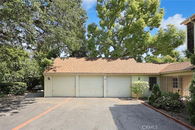 85 S San Rafael Ave, Pasadena, CA 91105 - view of garage