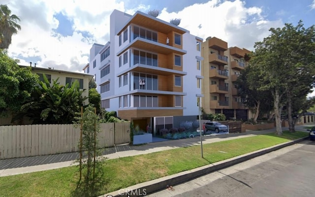 350 N Hayworth Ave, Los Angeles, CA 90048