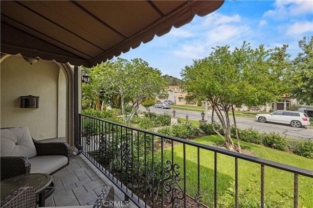 645 Glenmore Blvd, Glendale, CA 91206 - view of balcony