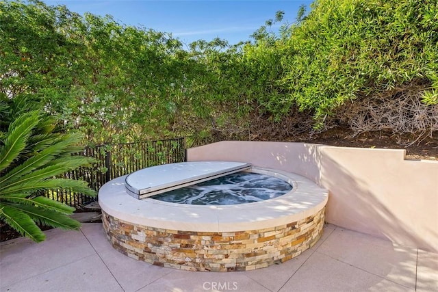 32661 Caribbean Dr, Dana Point, CA 92629 - exterior view of a hot tub