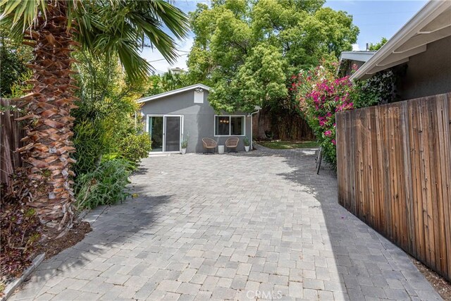 16733 Archwood St, Van Nuys, CA 91406 - view of patio