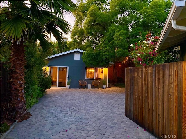 16733 Archwood St, Van Nuys, CA 91406 - view of patio / terrace