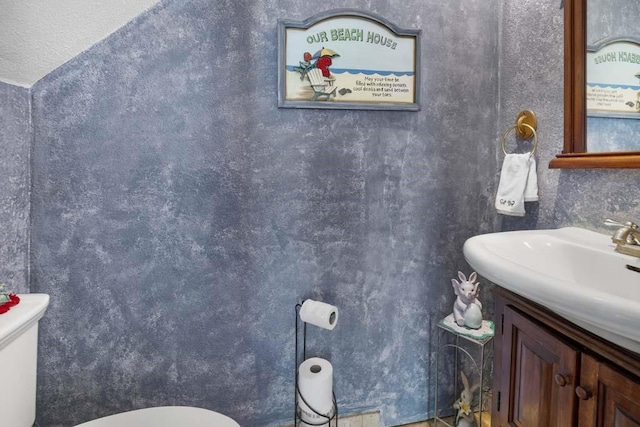 11073 Andrews St, South El Monte, CA 91733 - half bath with toilet and vanity