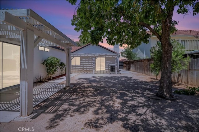 3030 Twincreek Ave, Palmdale, CA 93551 - patio terrace at dusk with a patio and a pergola