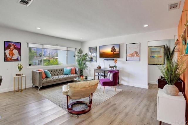 360 W Bon Air Dr, Palm Springs, CA 92262 - living area featuring light wood-style floors, baseboards, and recessed lighting