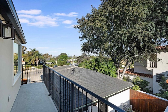 2675 Clove St, San Diego, CA 92106 - view of balcony